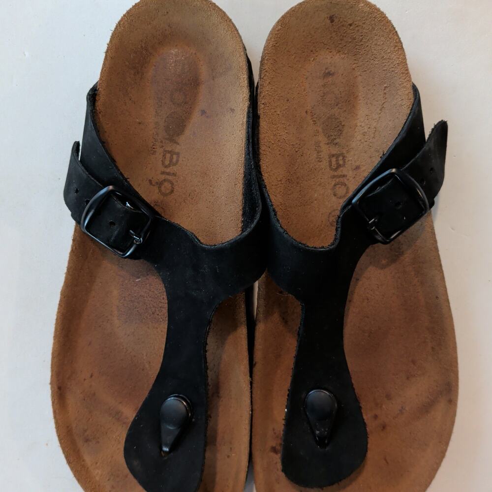Bio Bio Women's Sz 39 (8.5) Black Leather Cork Sole Thong Sandals Comfort - Picture 3 of 8